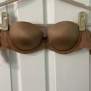 Pink Victoria’s Secret bra